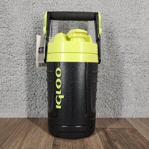 Igloo Proformance Beverage‎ Cooler 1 Quart / .95 Liters Insulated Black Green